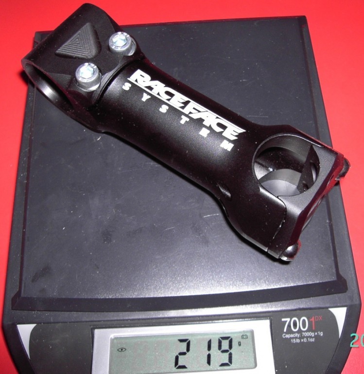 Race Face  2005 : 219gr